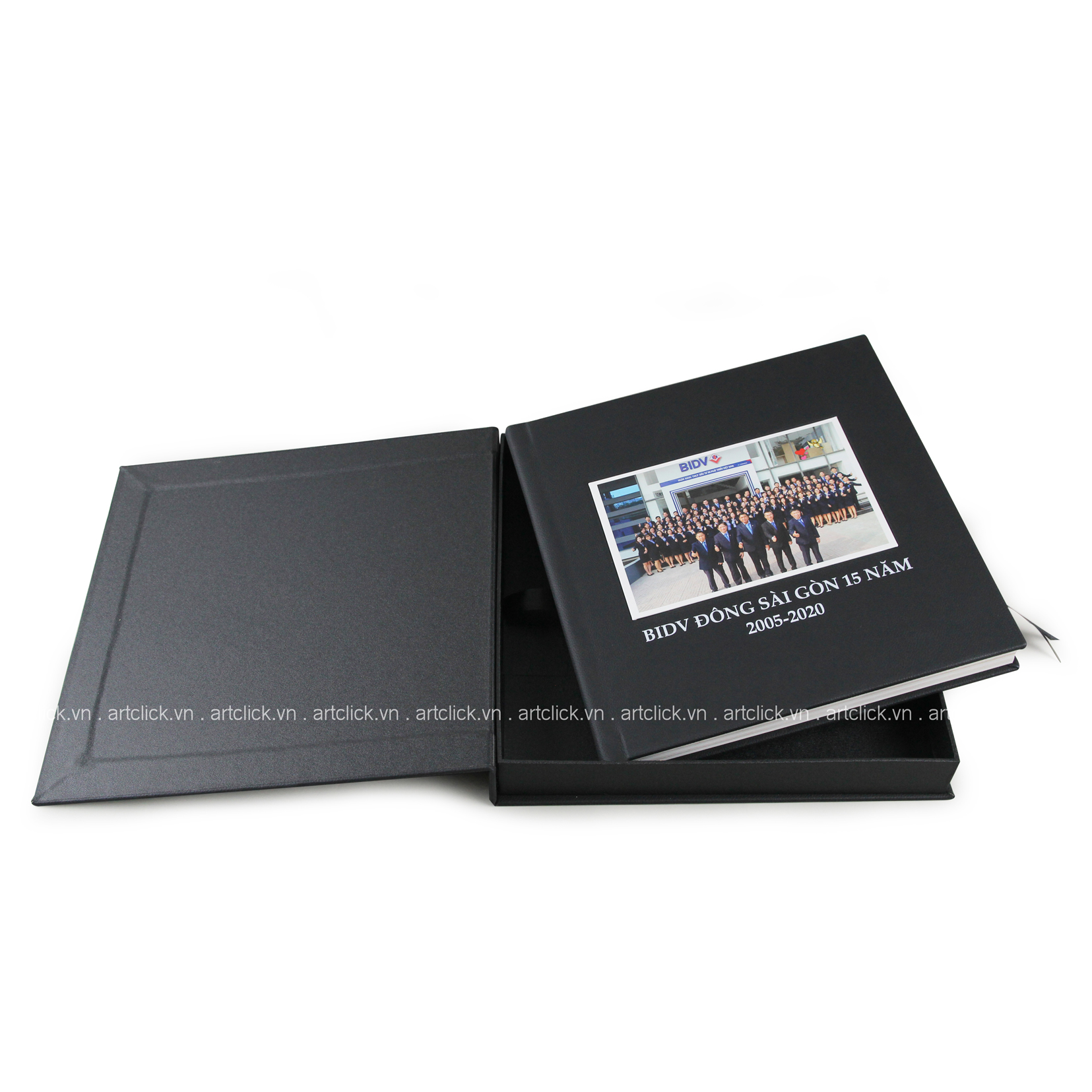 photobook-farewell-artclick-hop-bia-boc-da-in-chu-dang-mo-phang.jpg